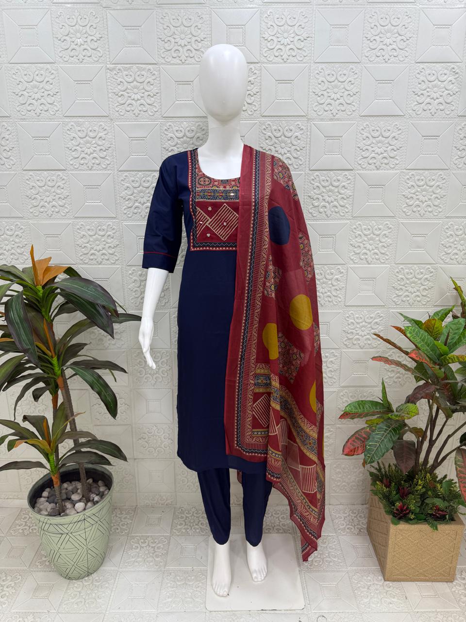 Women kurti with pant and dupatta |Navy with Maroon color 3 piece sets| Dabuset