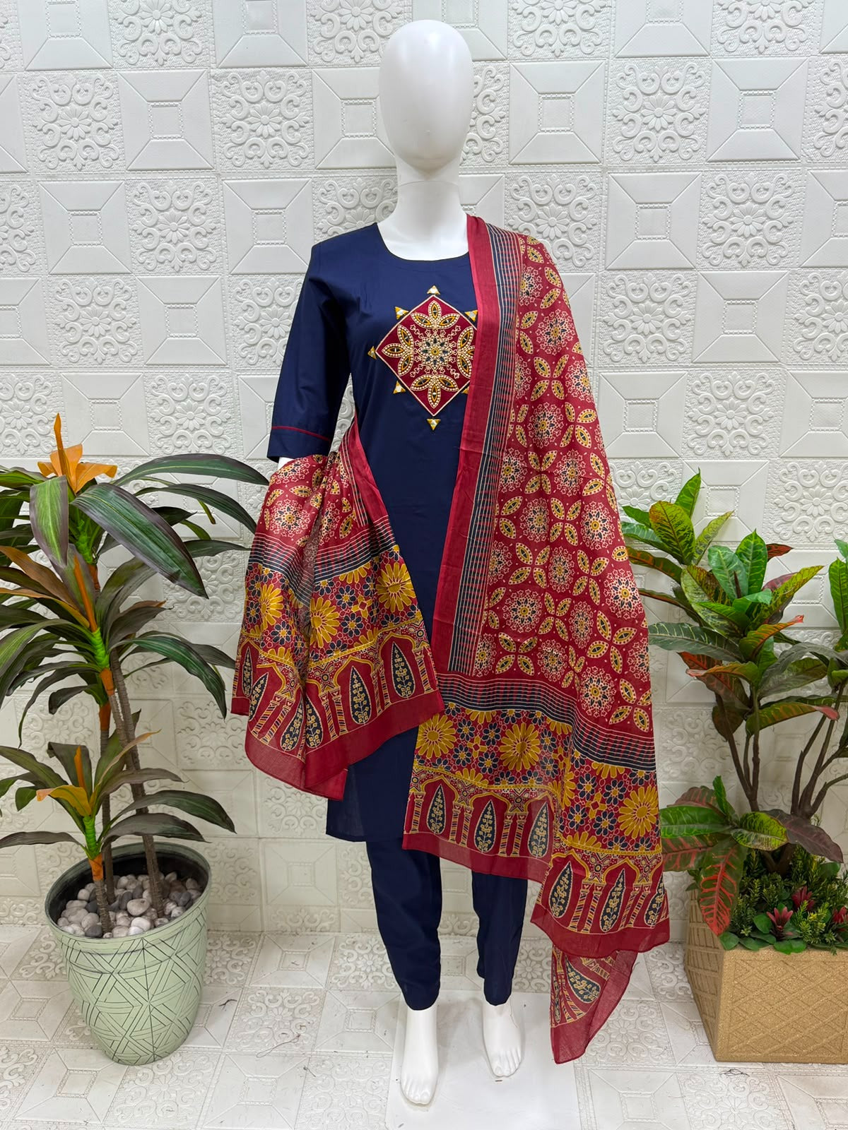 Women kurti with pant and dupatta | Royal Navy with RED | DABUSET