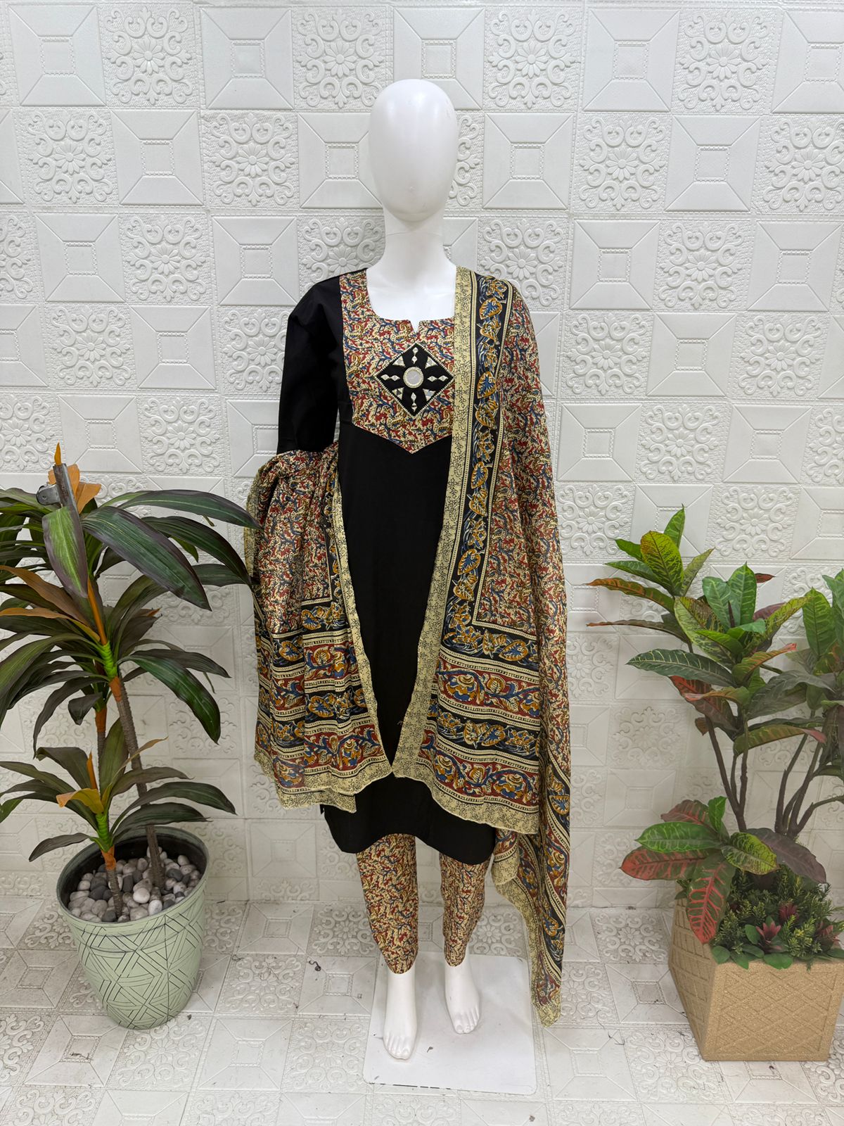 Women kurti with pant and dupatta |Black kalamkaari sets | Dabuset