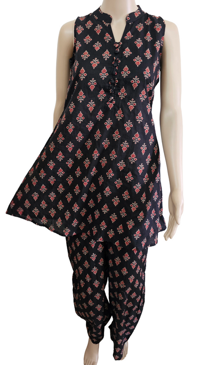 Women Short kurti with pant | A-Line cut | Small Maroon with sandal flowers in Black | SLCOORD