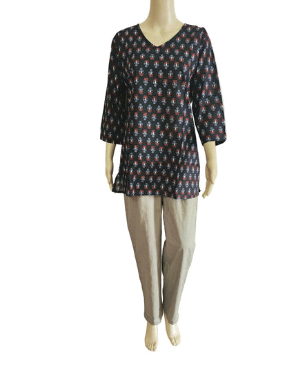 Women's Cotton Short Kurti | Red grey bhutta in black