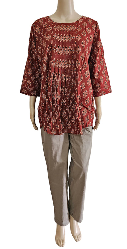 Women's Cotton Short Kurti | Red maroon pintuck top