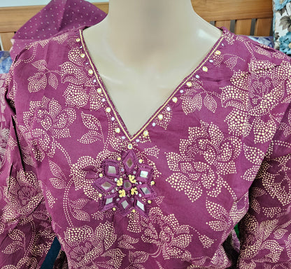 Women kurti with pant and dupatta | Straight cut | Dark Majenta with dotted flowers l cottonlove