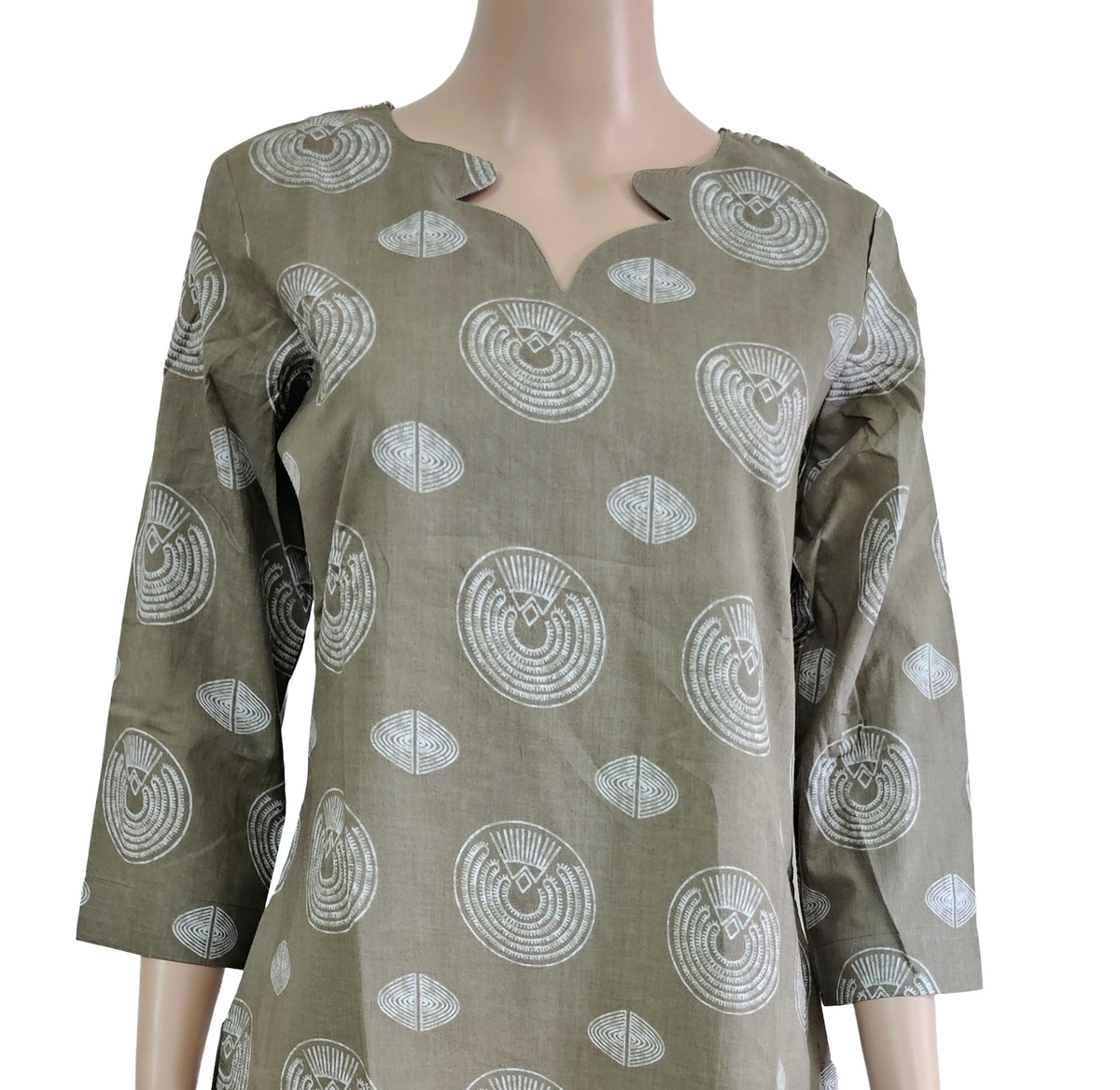 Women kurti with pant and dupatta | Light Seaweed green kurti with Lining | B4010 | Neck pattern 1