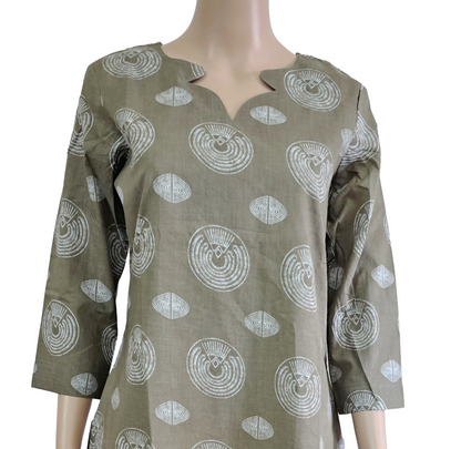 Women kurti with pant and dupatta | Light Seaweed green kurti with Lining | B4010 | Neck pattern 1