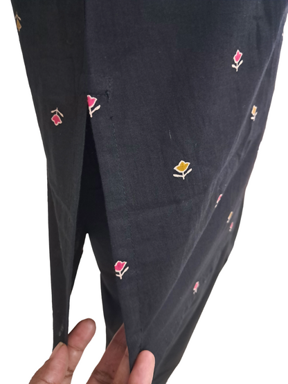 Women's Cotton Short Kurti | Black with small printed bhuttas | Only short kurti