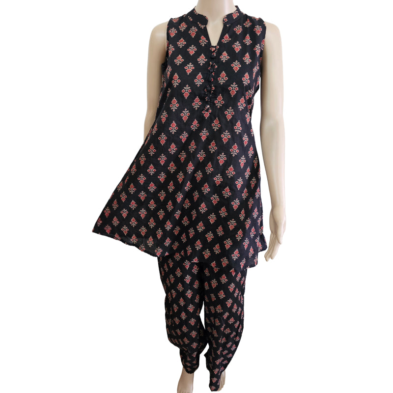 Women Short kurti with pant | A-Line cut | Small Maroon with sandal flowers in Black | SLCOORD