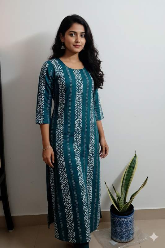 Women Kurti | Straight cut | Dark green with Bhandhani pattern  | only Kurti