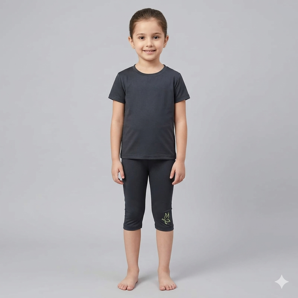Girls plain capri Pants | Black color