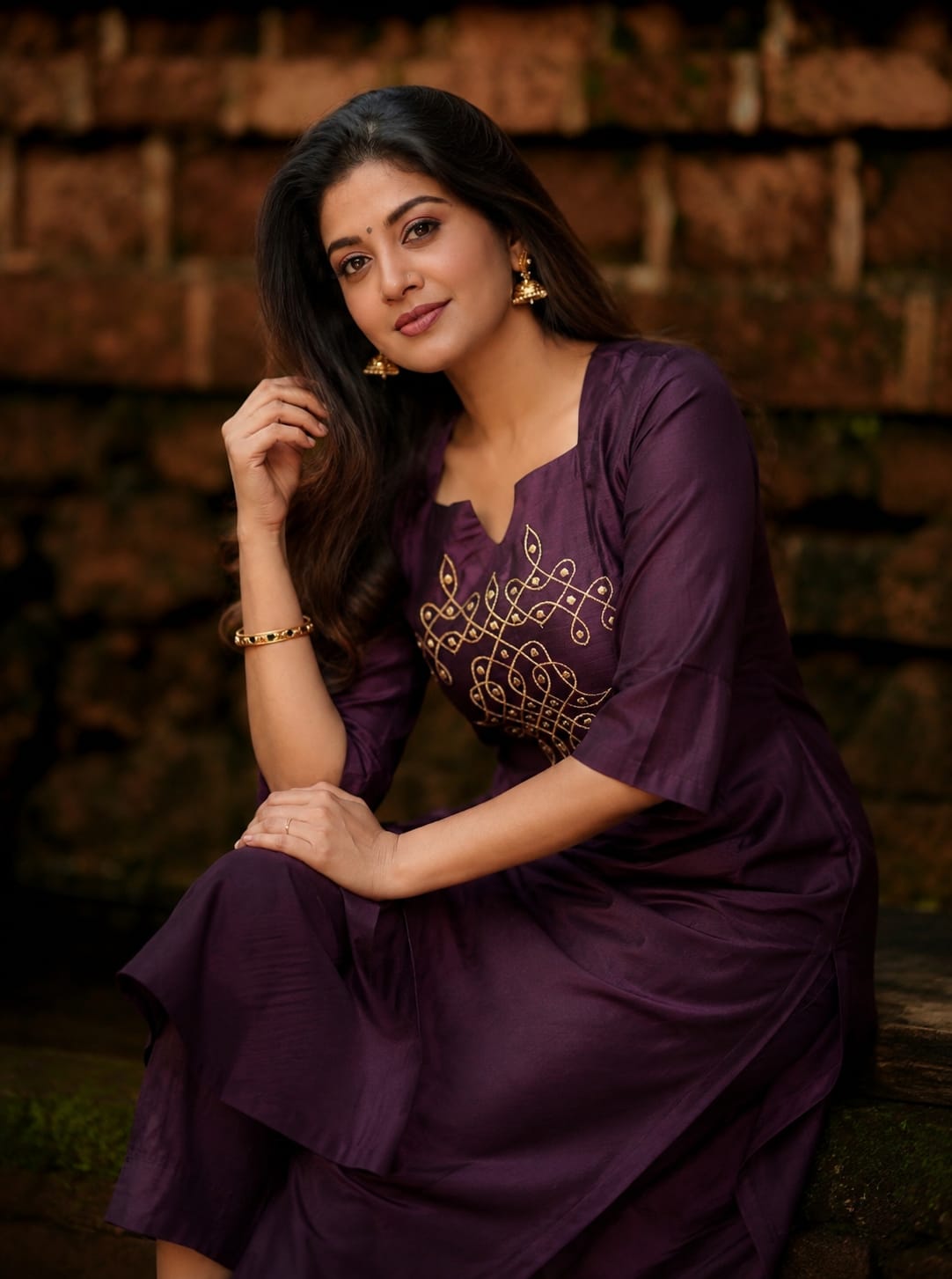 Women kurti with pant | Straight cut | Burgundy maroon Rawsilk set | B4013