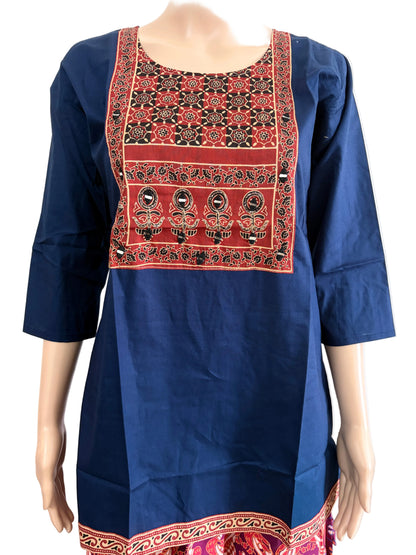 Women's Dabu Cotton Short Kurti |Navy blue small circle short top