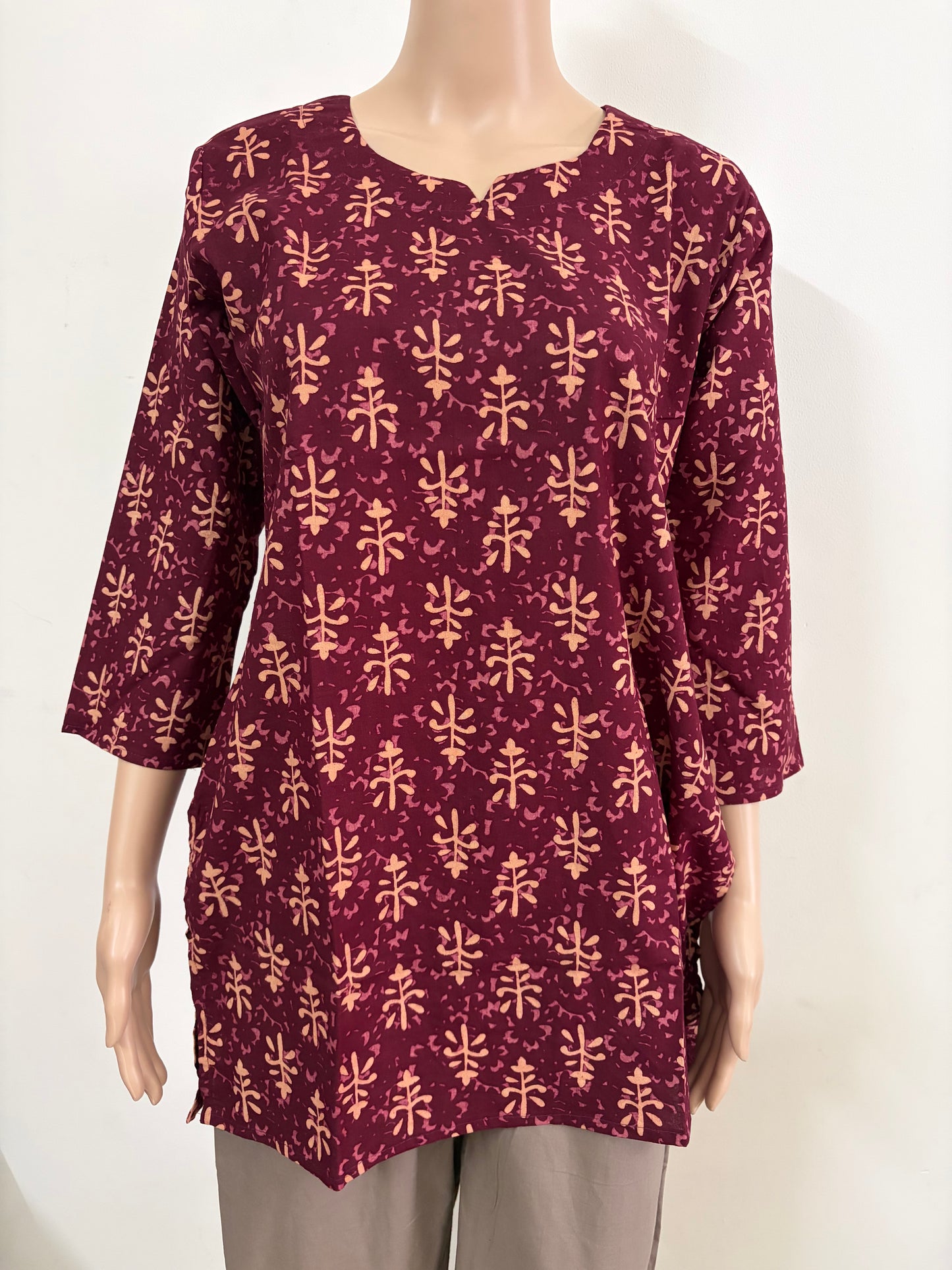 Women's Cotton Short Kurti | Maroon printed short top