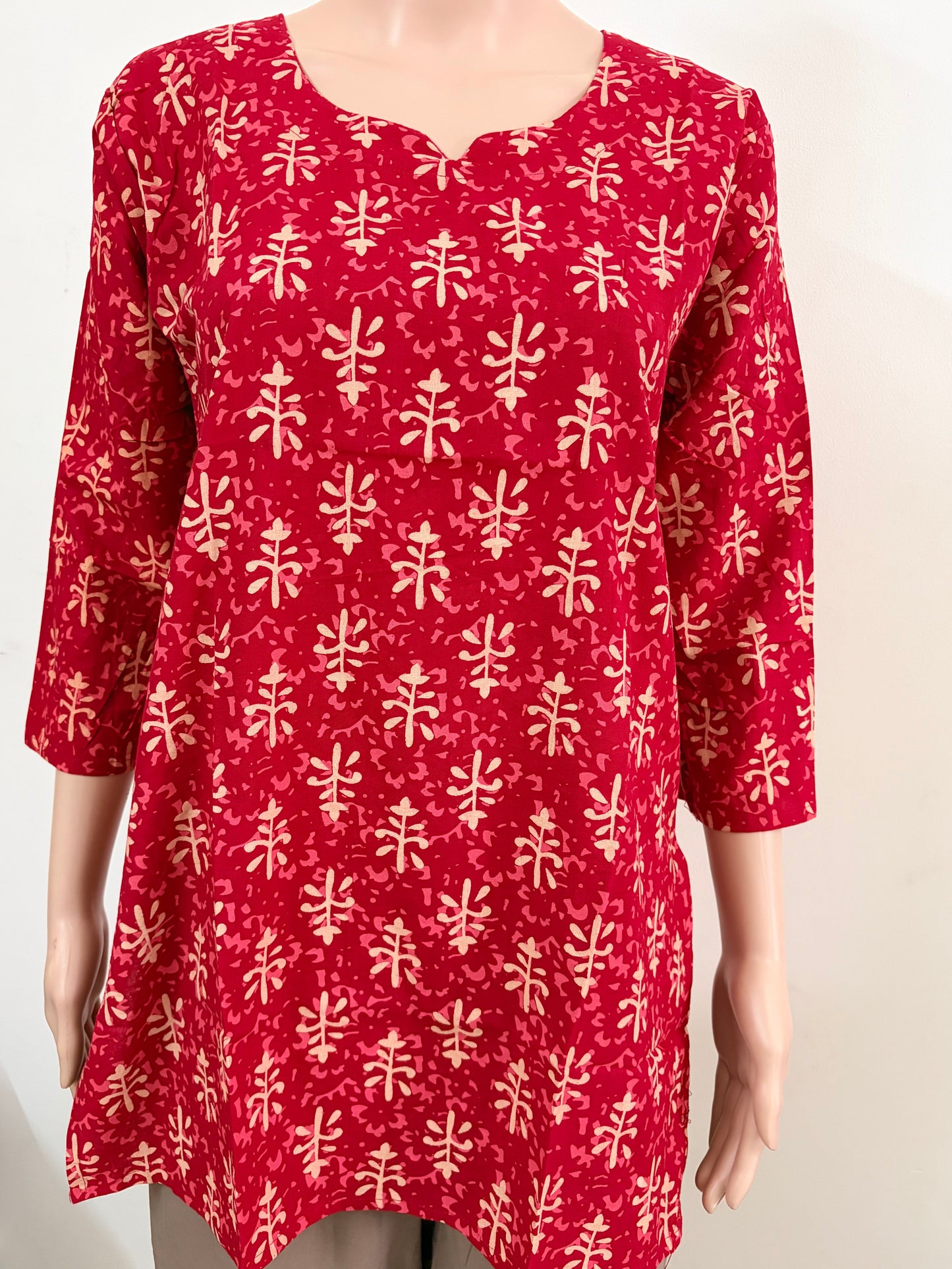 Women's Cotton Short Kurti | Tomato red printed short top