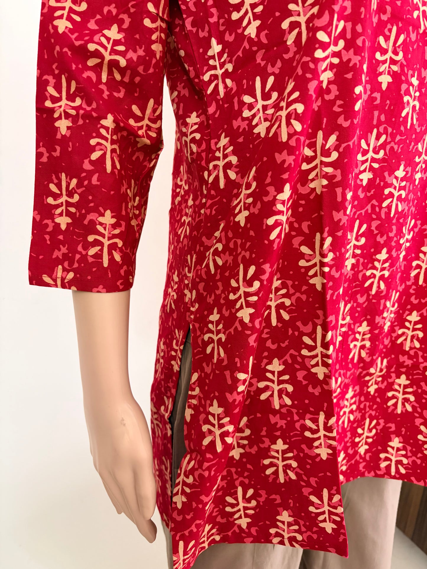 Women's Cotton Short Kurti | Tomato red printed short top