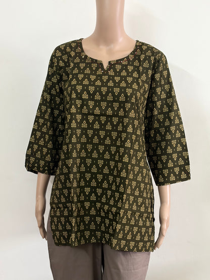 Women's Cotton Short Kurti | Mehandi green with bhutta