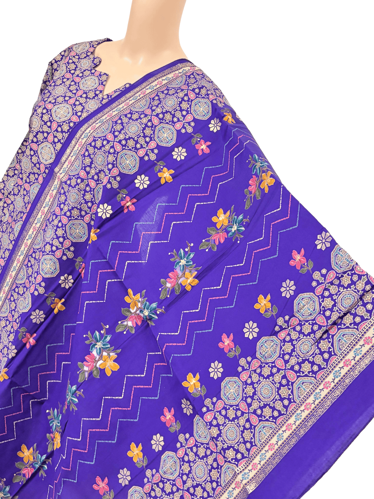 Women ethnic kurti with pant and dupatta |Light purple color ajrakh printed 3 piece sets | Neck Pattern 1 | B4016