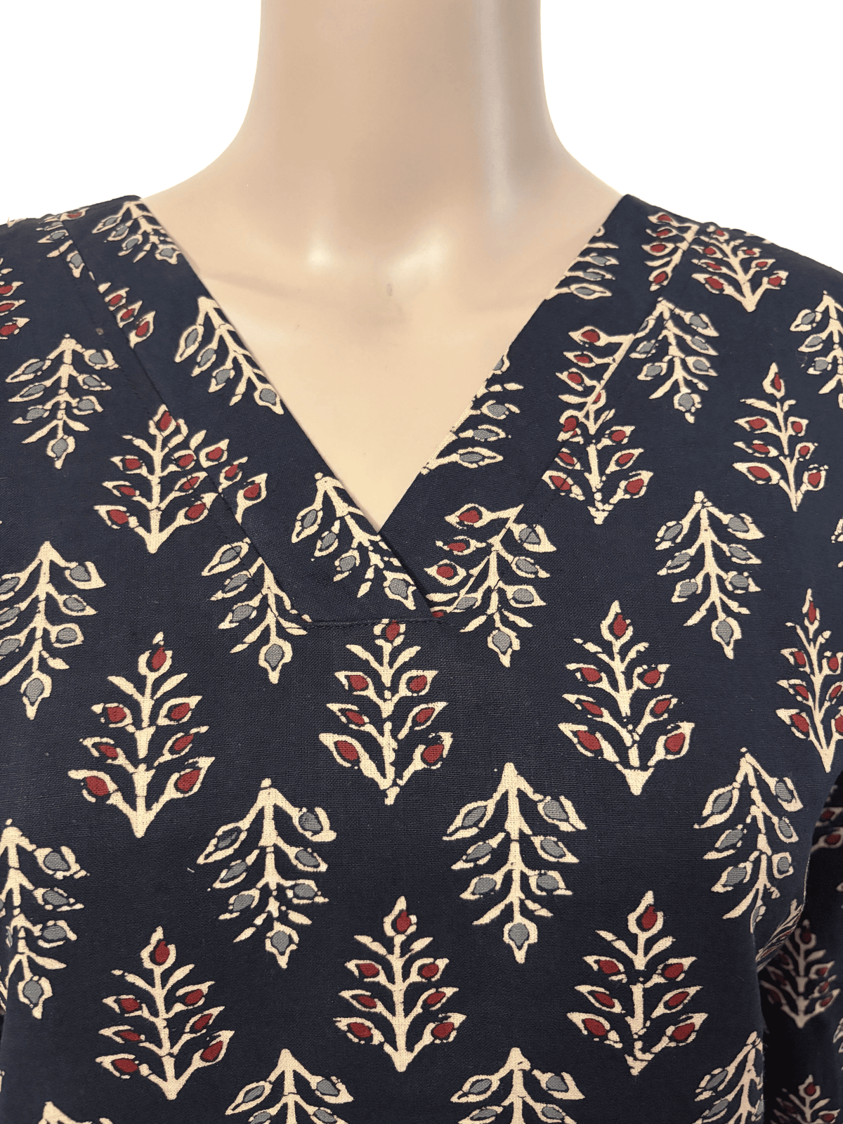 Women Co-Ord kurti with pant (Top with lining) | Black Leafy Print