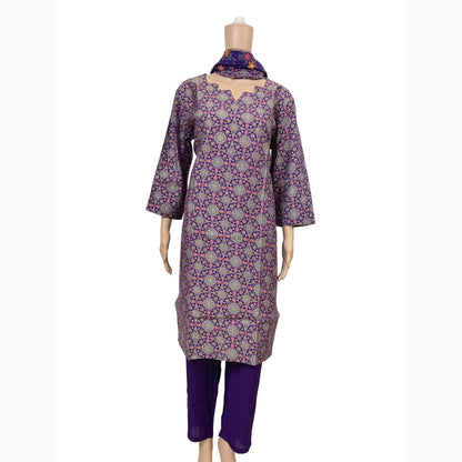 Women ethnic kurti with pant and dupatta |Light purple color ajrakh printed 3 piece sets | Neck Pattern 1 | B4016